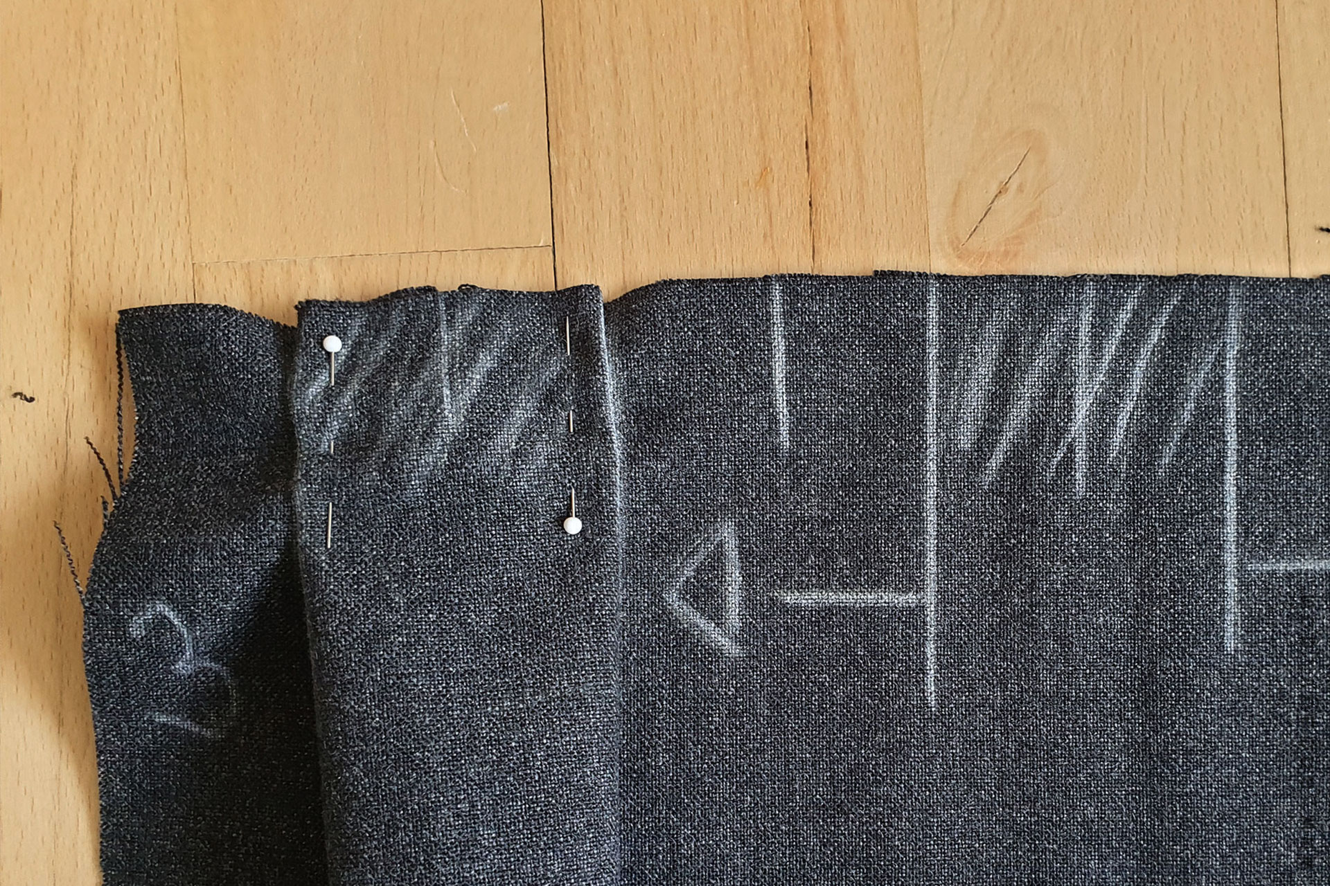 fusta-in-pliuri-de-stofa-3