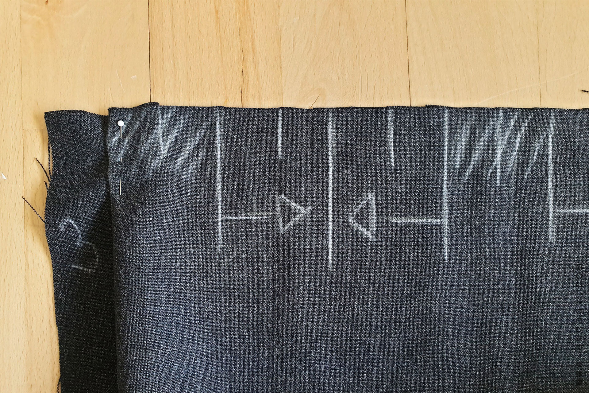 fusta-in-pliuri-de-stofa-6