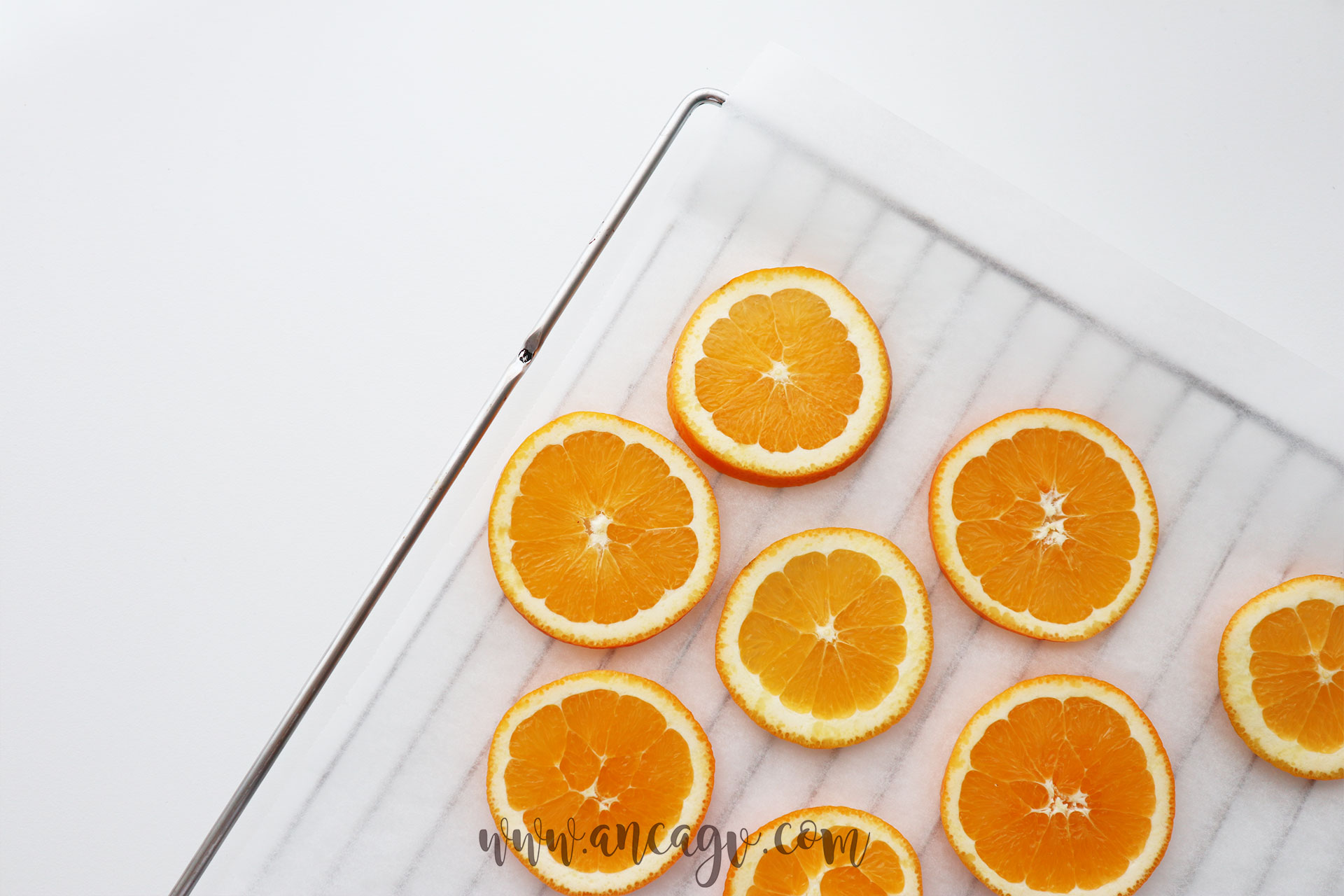 ghirlanda-cu-felii-de-portocale-uscate333