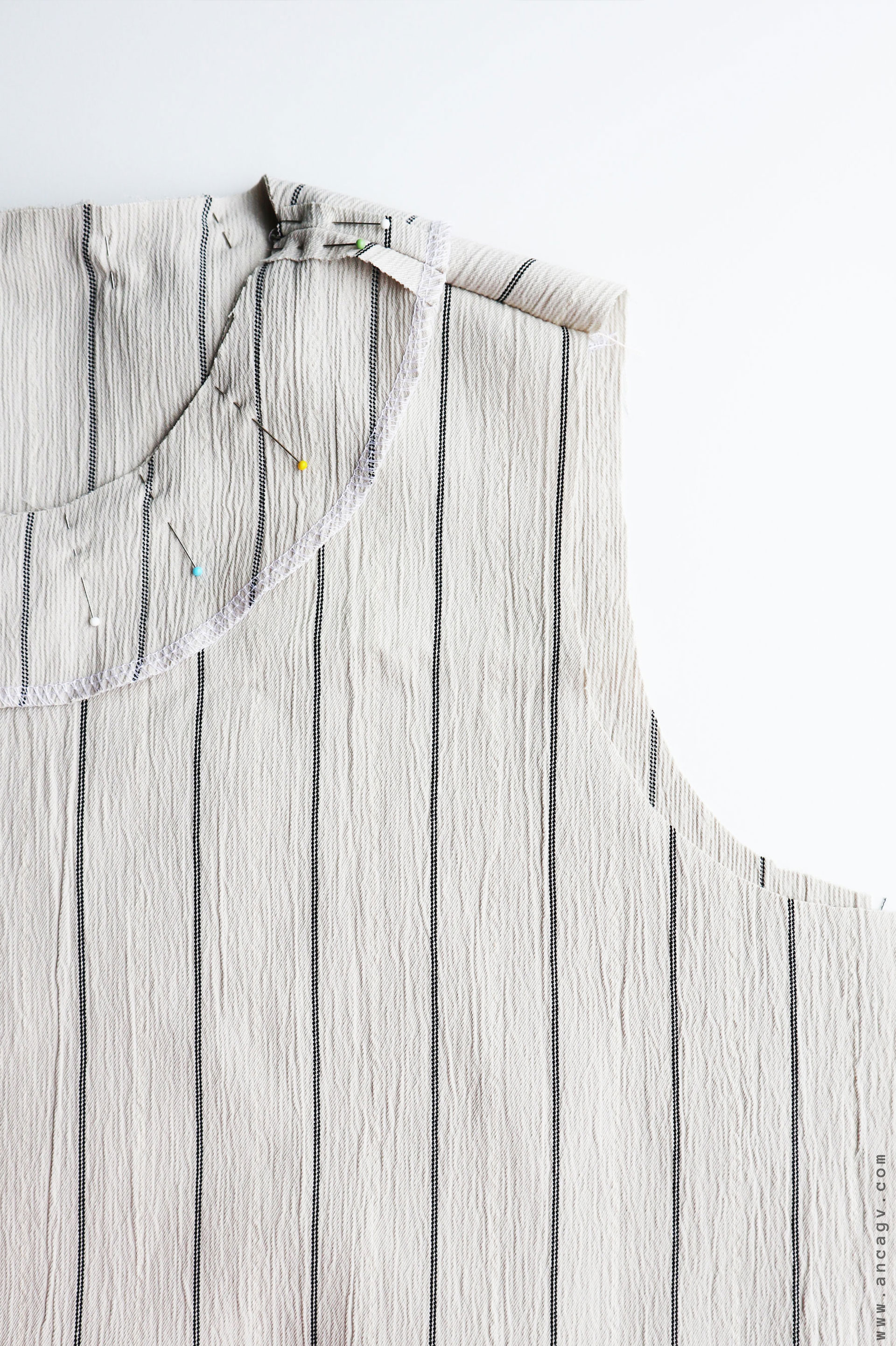 o-bluza-despre-care-nu-am-vorbit-12