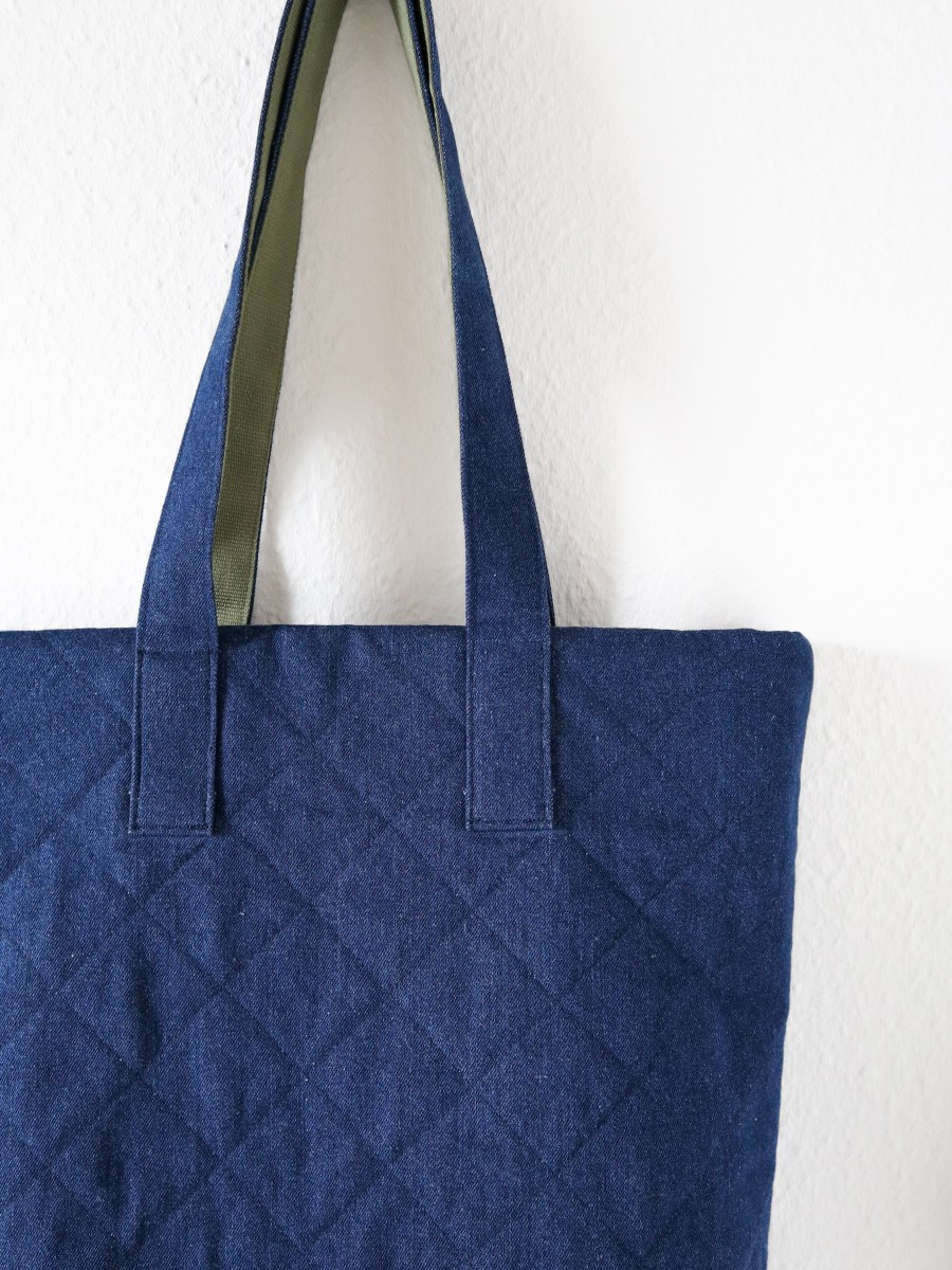 Quilted tote bag